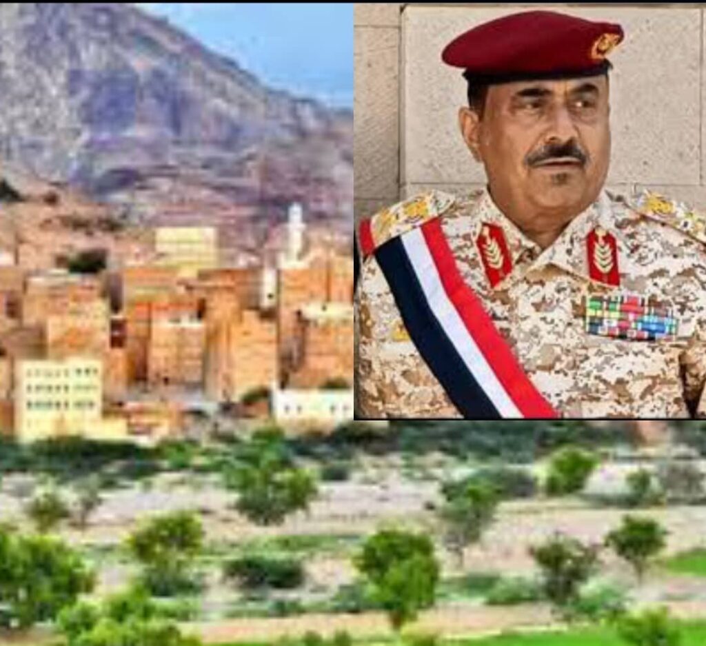 محافظ شبوة اللواء العولقي وقيادات السلطة المحلية يهنئون قائد الثورة ورئيس المجلس السياسي  بمناسبة يوم الصمود الوطني