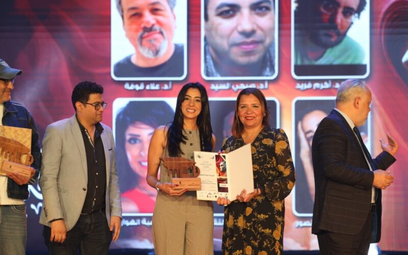 «الجريمة والعقاب.. ويوميات ممثل مهزوم» يحصدان جوائز الدورة الأولى من مهرجان الفضاءات المسرحية