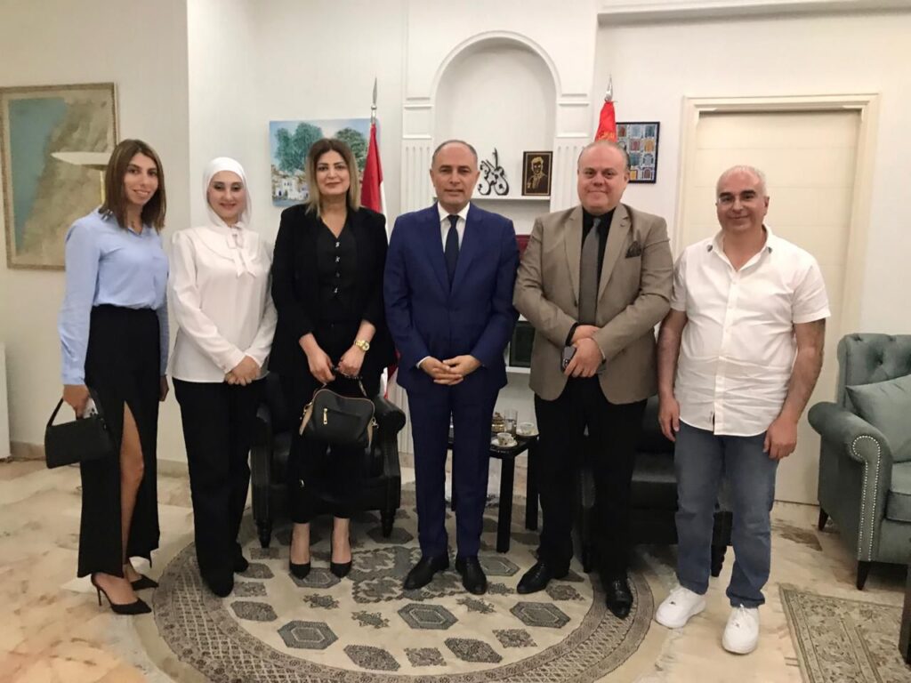 السفير التونسي بوراوي الإمام يستقبل وهيب سيقلي صاحب ثانوية غاردن سيتي